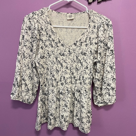 Matilda Jane Tops - 3/$12 - Matilda Jane Flowery Top Size M